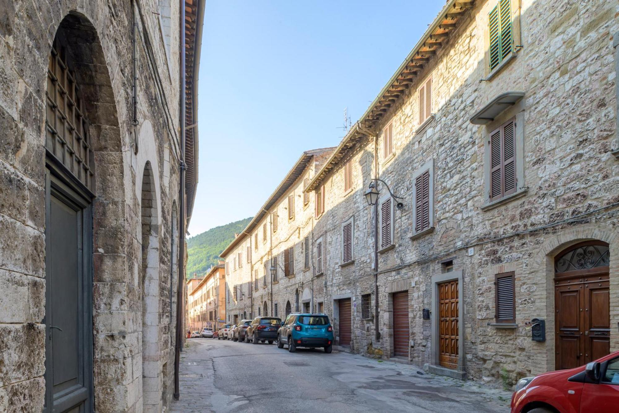 Via Mazzini 23A Gubbio Exterior foto